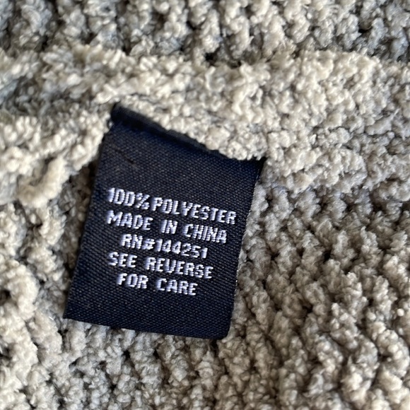 Moon & Madison Cable Knit Cropped Sweater - Picture 6 of 6